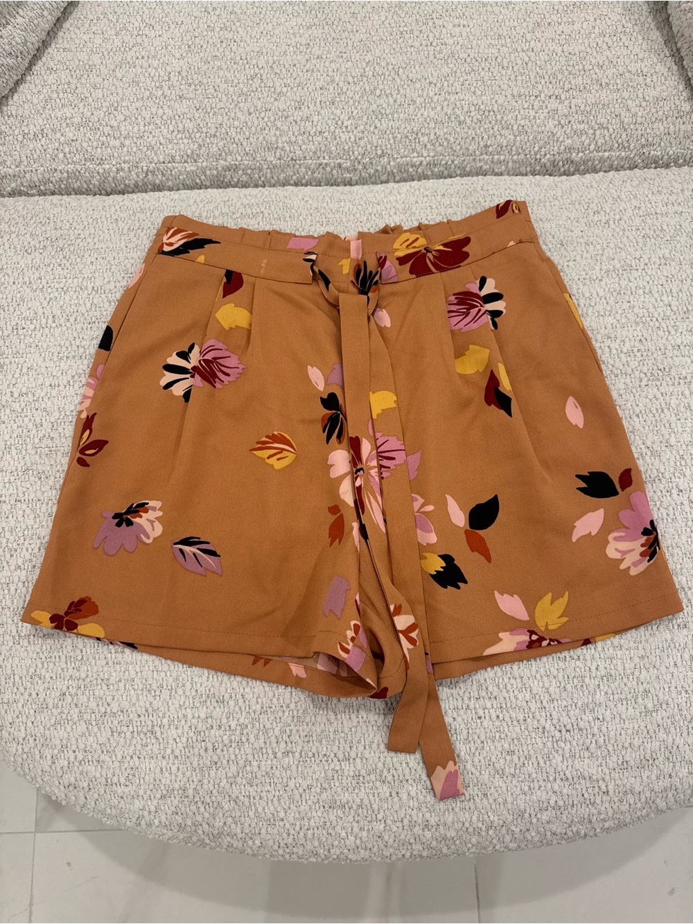 DR2 Floral Tie Waist Rust High Rise Shorts - Picture 1 of 3
